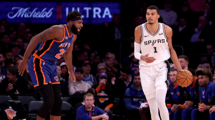 New York Knicks center Mitchell Robinson and San Antonio Spurs rookie Victor Wembanyama.